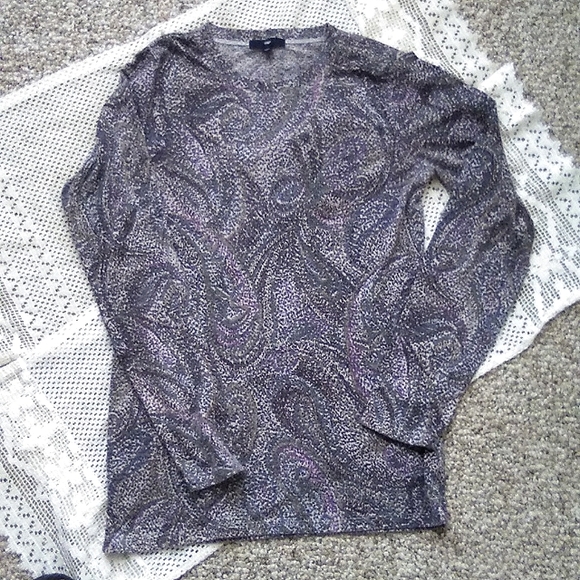GAP LONG SLEEVE PAISLEY PRINT TOP (sz M) - Picture 1 of 5